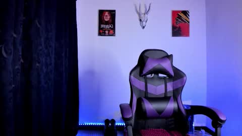  Emily Support me to have 100 likes plx online show from 11.26.25