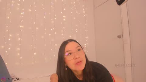 Snapshot of emilys_scott chatting on 01.27.25 Emy online show from 01.27.25