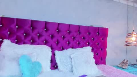 Emily online show from 01.11.25