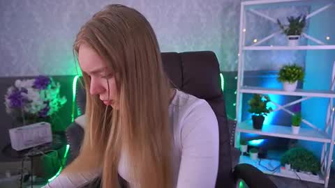  MY NAME IS Emily WELCOME EVERYONE I WILL BE HAPPY TO GIVE YOU WHAT YOU HAVE DREAMED OF FOR SO LONG online show from 12.17.25