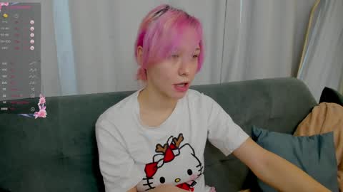 Snapshot of emilytrase chatting on 04.04.26 Betty online show from 04.04.26