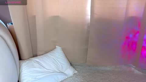 Snapshot of emilytrays chatting on 03.12.26 Emily wish-list online show from 03.12.26