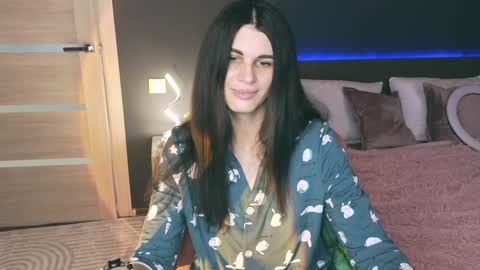 Emily online show from 01.26.25