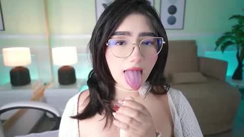 Snapshot of emilyturnerx chatting on 02.03.26 Emily Turner online show from 02.03.26