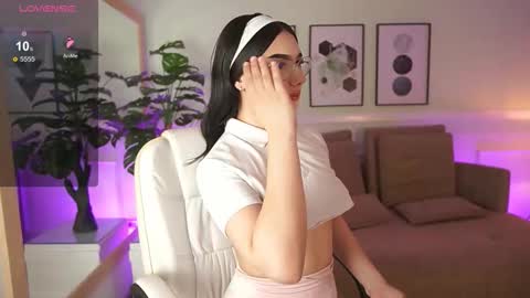 Snapshot of emilyturnerx chatting on 02.27.26 Emily Turner online show from 02.27.26