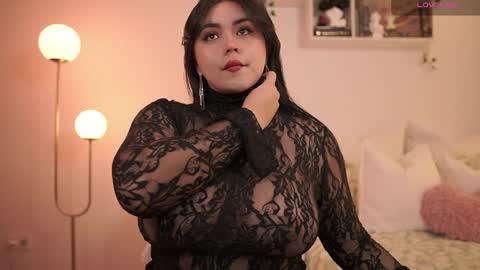 IG thickemmsss online show from 01.08.25