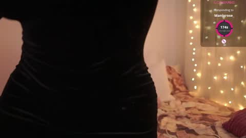 IG thickemmsss online show from 02.06.25