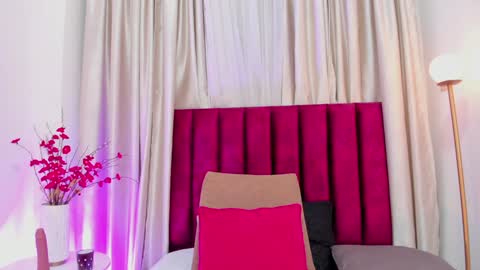 Emilyy Watson online show from 01.21.25