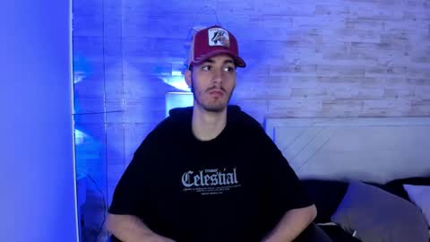 emir_ozan online show from 12.21.25