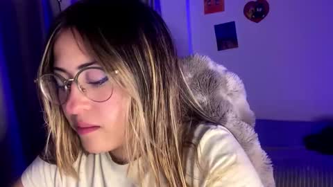 Emma Is here online show from 10.23.25