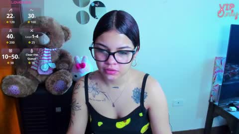 emma_boo_ online show from 05.17.26
