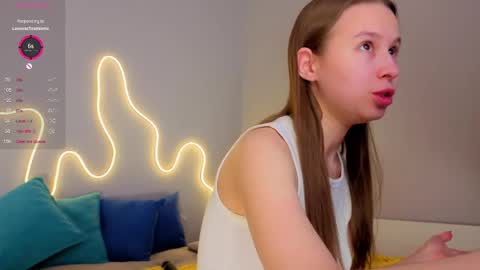 Snapshot of emma_clon chatting on 06.07.26 Emma online show from 06.07.26