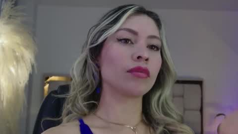 Snapshot of emma_coronel chatting on 11.13.25 emma coronel online show from 11.13.25