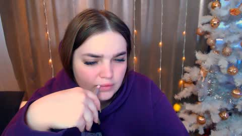 Snapshot of emma_dorn chatting on 01.12.25 Eva online show from 01.12.25