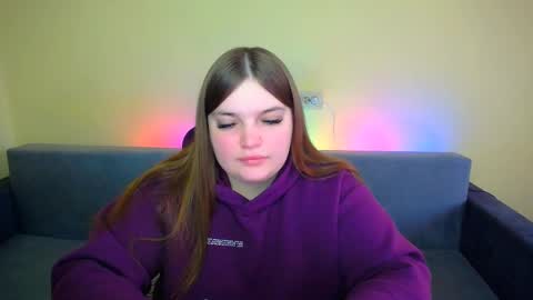 Snapshot of emma_dorn chatting on 02.12.25 Eva online show from 02.12.25