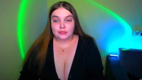 Snapshot of emma_dorn chatting on 09.18.25 Eva online show from 09.18.25