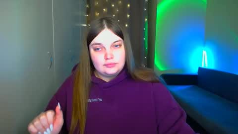 Snapshot of emma_dorn chatting on 10.11.25 Eva online show from 10.11.25