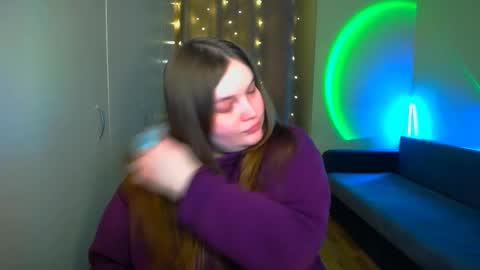 Snapshot of emma_dorn chatting on 10.13.25 Eva online show from 10.13.25