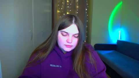 Snapshot of emma_dorn chatting on 11.05.25 Eva online show from 11.05.25