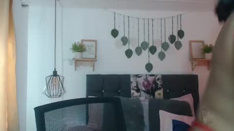 Snapshot of emma_hassani chatting on 04.08.26 Tell me Emma online show from 04.08.26