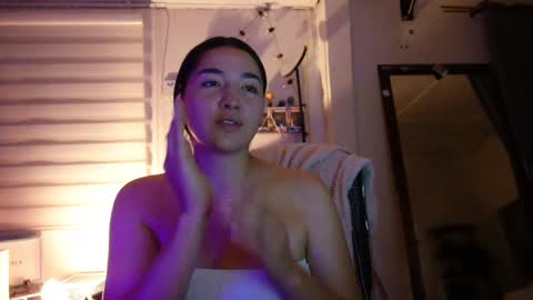 emma_johnson_ online show from 12.04.24