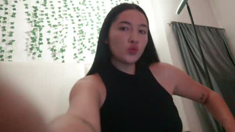 emma_johnson_ online show from 10.21.25