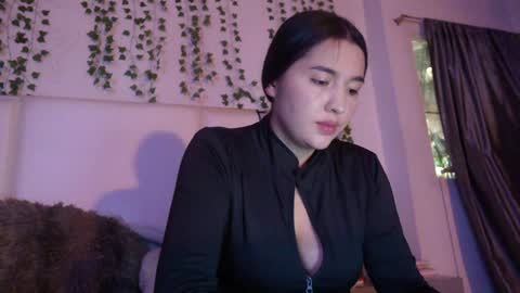 emma_johnson_ online show from 11.26.25