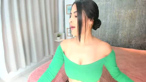 emma_johnsson1 online show from 07.24.26