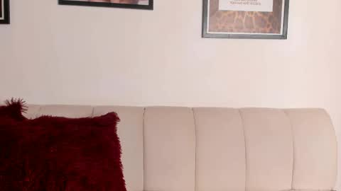 emma_jonness online show from 04.06.26