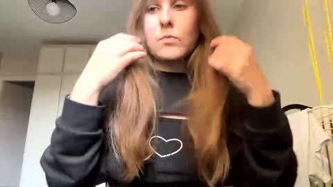 emma_just online show from 02.12.25