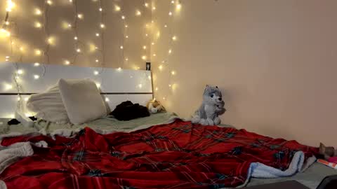 emma_just online show from 02.28.25