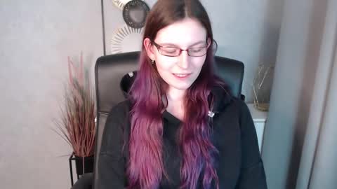 Snapshot of emma_lust94 chatting on 01.09.25 emma online show from 01.09.25