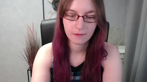 Snapshot of emma_lust94 chatting on 01.30.25 emma online show from 01.30.25