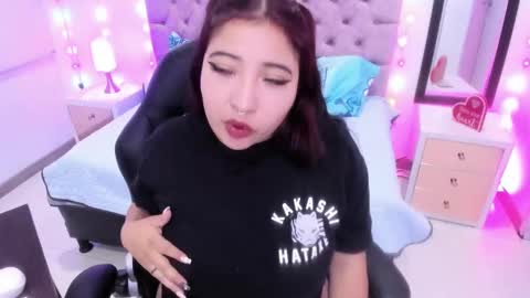 Snapshot of emma_monserratt chatting on 01.19.25 Emma Monserratt online show from 01.19.25