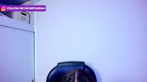 Snapshot of emma_monserratt chatting on 11.29.25 Emma Monserratt online show from 11.29.25