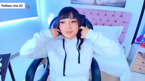 Emma Monserratt online show from 03.20.26