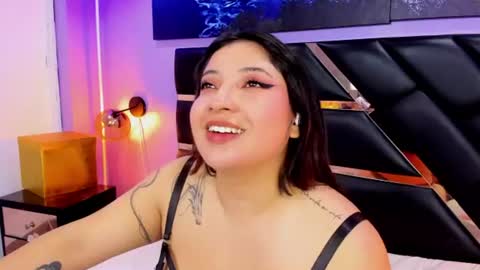 Snapshot of emma_monserratt chatting on 07.18.26 Emma Monserratt online show from 07.18.26