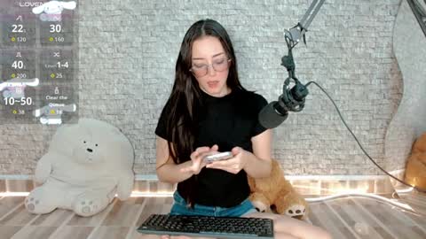 Emma  online show from 04.08.26