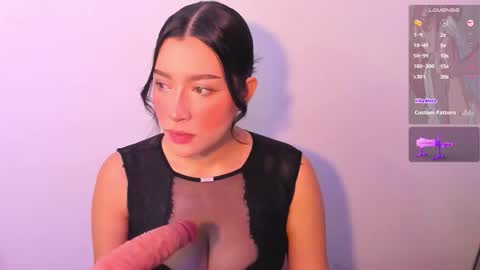 Snapshot of emma_walton_ chatting on 03.04.26 online show from 03.04.26