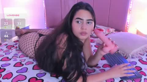 emma_whitee_ online show from 03.12.25