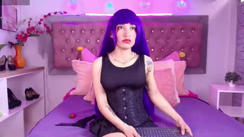 neko  online show from 10.04.25