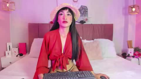 Snapshot of emma_wilder_ chatting on 02.11.26 Emma online show from 02.11.26