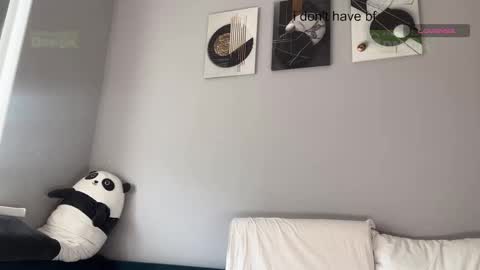 Snapshot of emmaandjake chatting on 09.25.25 emmaandjake online show from 09.25.25