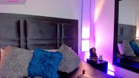 Snapshot of emmabecket2 chatting on 02.25.25 emma becket online show from 02.25.25