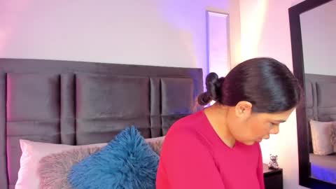 Snapshot of emmabecket2 chatting on 10.01.25 emma becket online show from 10.01.25