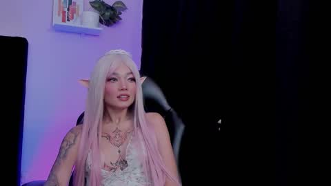 Emma  online show from 10.09.25