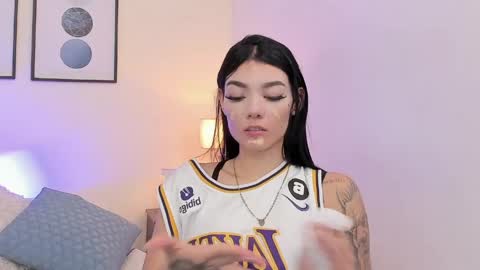 Emma  online show from 05.21.26