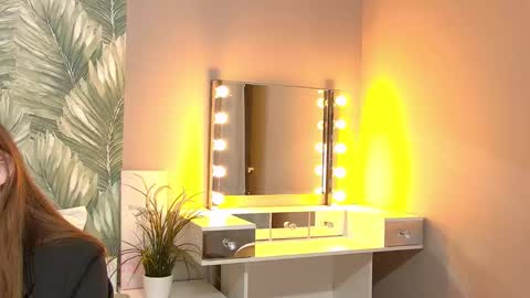 EmmaCamm online show from 10.01.25