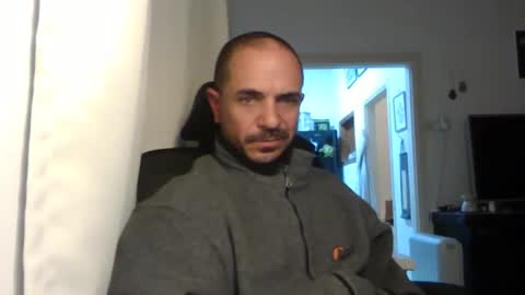 Ariel online show from 01.05.25