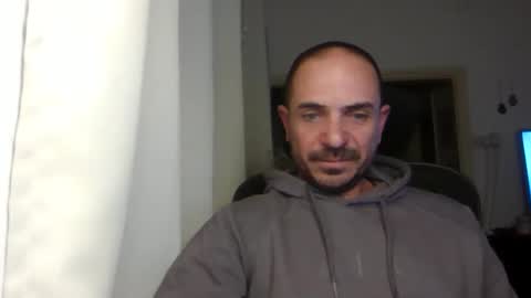 Ariel online show from 02.04.25